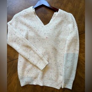 Twist-back sweater
